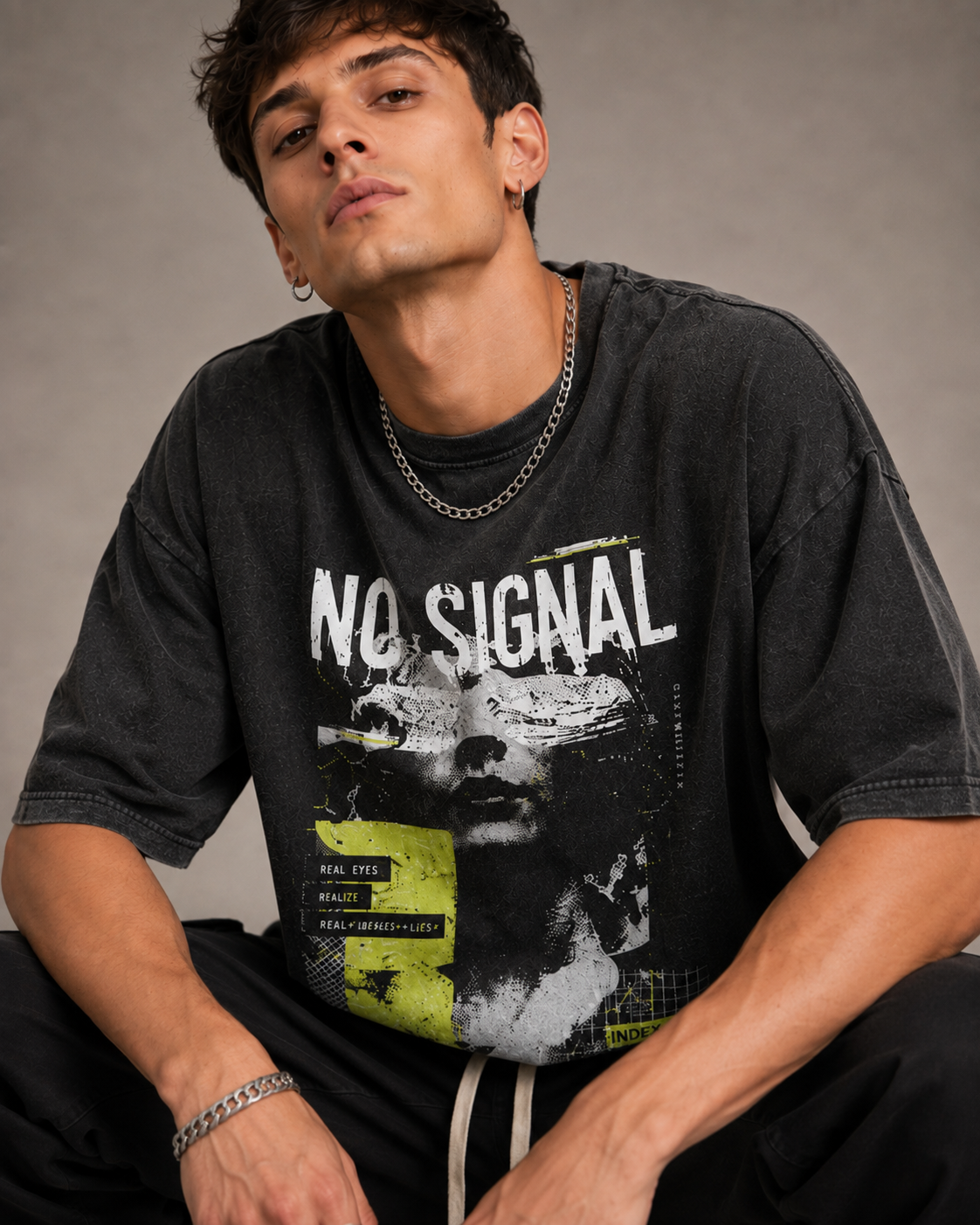 ZVYRO Men's Black Oversized No Signal Graphic T-Shirt